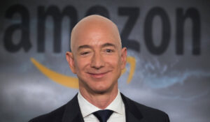 Jeff Bezos, 50 Milyon Amazon Hissesini Hızla Sattı