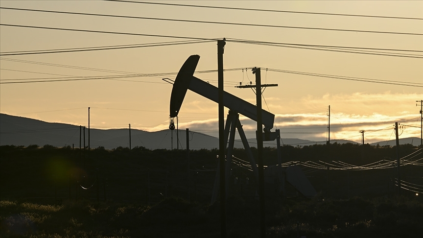 Orta Doğu Beklentileriyle Petrol Düşmeye Devam Ediyor